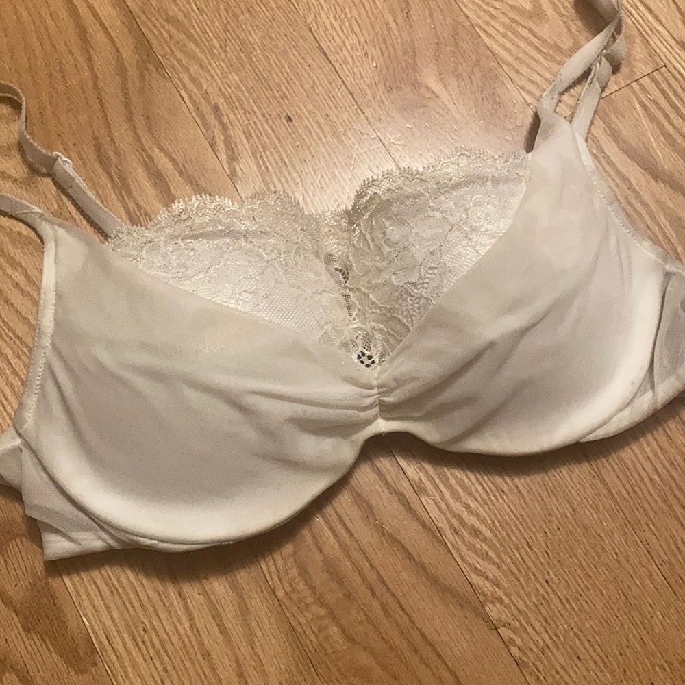 Victoria’s Secret push up bra
